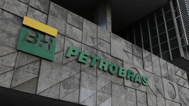 Petrobras abre 150 vagas em programa de estágio; veja como participar